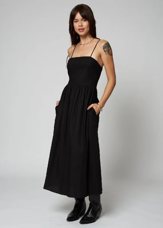 Women's Jumpsuits with Low CollarTHE NEW STORY