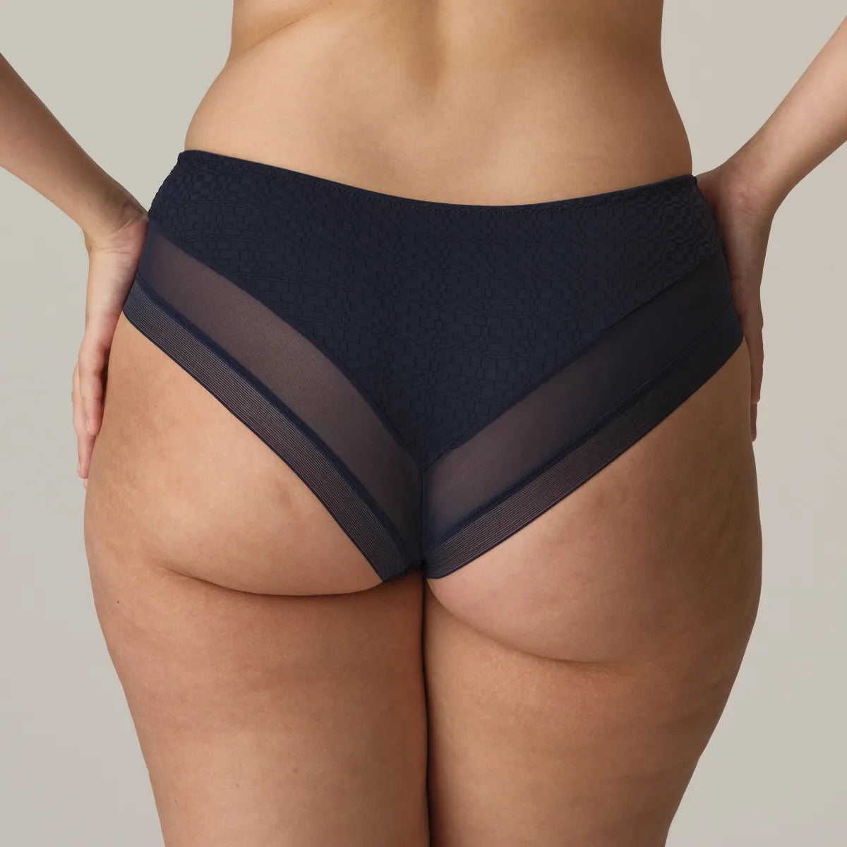 high-compression shapewear briefs with a smooth and toned silhouetteYELAPA Shorty