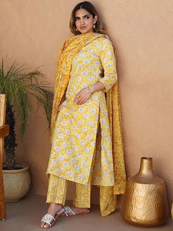 Women's Jumpsuits with Cropped LengthYellow Printed Cotton Straight Suit With Dupatta