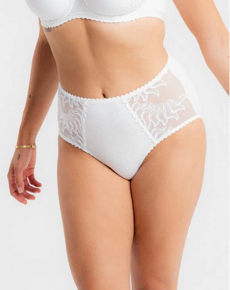 sheer lace bikini panties for a seductive lookESPERANZA Culotte