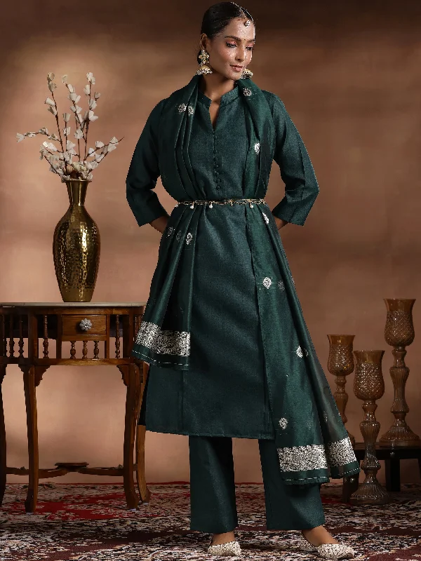 Women's RompersGreen Solid Cotton Blend Straight Suit With Dupatta